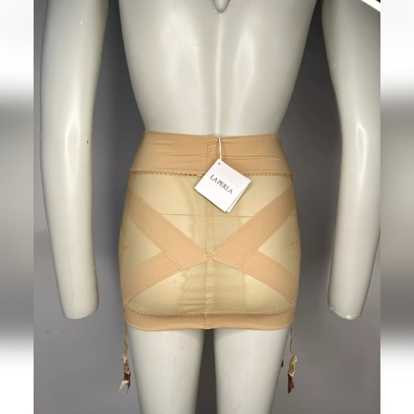 La Perla Beige Suspender In Nude Sz US S UK 12 - Picture 4 of 10